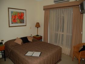 While Away Bed And Breakfast - Dalby Accommodation 3