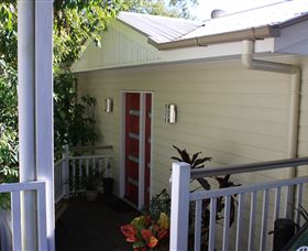 Monbii Private Cottages - Dalby Accommodation 2