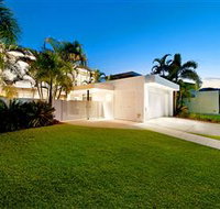 The Waterfront House - Dalby Accommodation