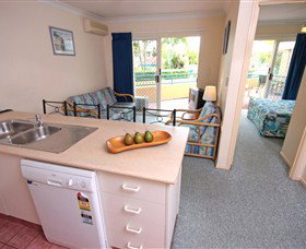 Paradise Isles - Dalby Accommodation 3