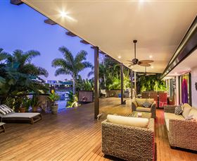 The Tropics At Vogue Holiday Homes - Dalby Accommodation 0