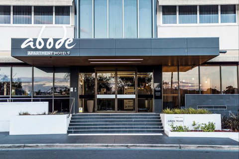 Abode Woden - Dalby Accommodation 6