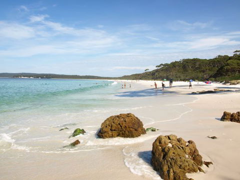 Crystal Waters - Dalby Accommodation 0