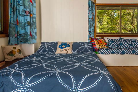 Daisy's Cottage - Dalby Accommodation 0