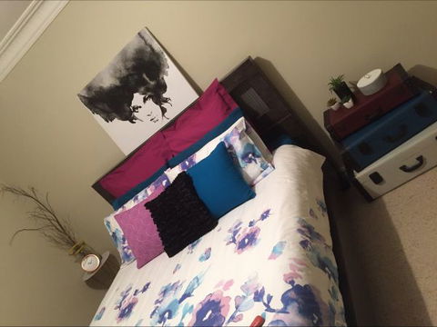 Hillside Cottage - Dalby Accommodation 2