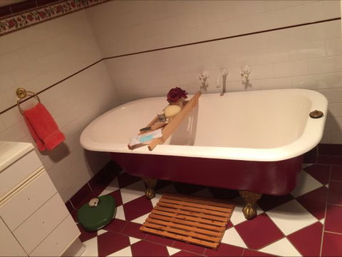 Hillside Cottage - Dalby Accommodation 8