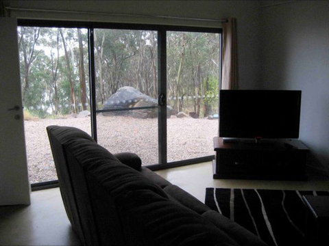 Jenolan Valley View - Dalby Accommodation 8