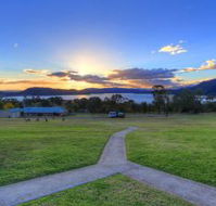 Inland Waters Holiday Parks Lake Glenbawn - Dalby Accommodation