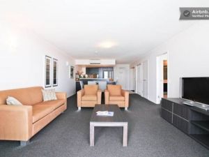 Central Ballina Executive Apartment - Dalby Accommodation 0
