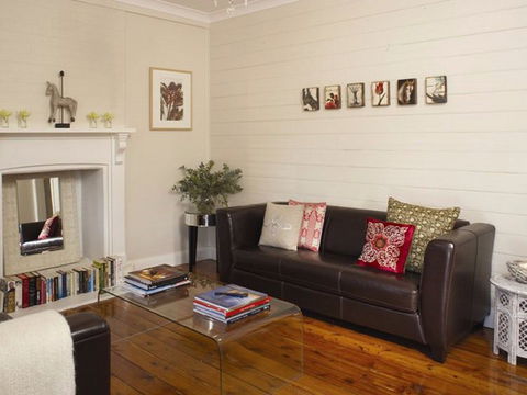 The Cedars - Dalby Accommodation 0