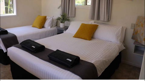 Mataranka Roadhouse And Cabins - Dalby Accommodation 0