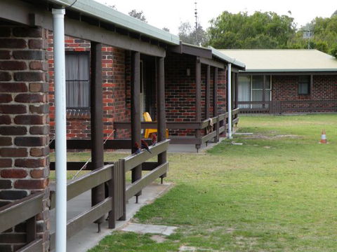 RTBU Holiday Park - Dalby Accommodation 2