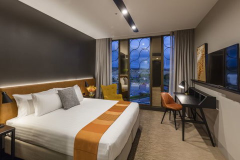 Vibe Hotel Canberra - Dalby Accommodation 2