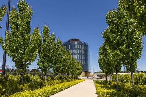 Vibe Hotel Canberra - Dalby Accommodation 4