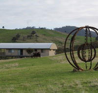 Yellowbox Cottage - Dalby Accommodation