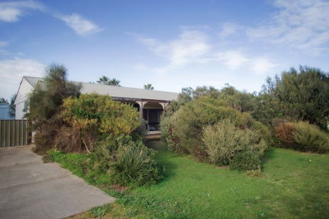 Coastal Cottage - Dalby Accommodation 79