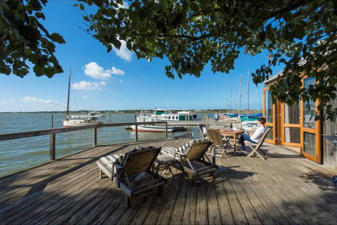 Boathouse - Birks Harbour - Dalby Accommodation 3