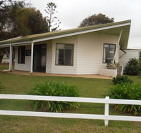 Catalina Cottage - Dalby Accommodation