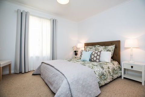 Coastal Cottage - Dalby Accommodation 89