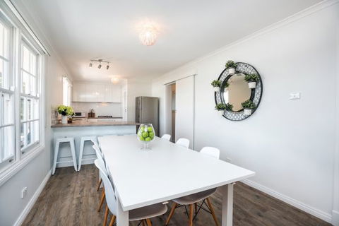 Coastal Cottage - Dalby Accommodation 90