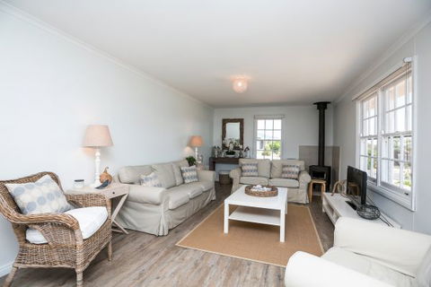 Coastal Cottage - Dalby Accommodation 94