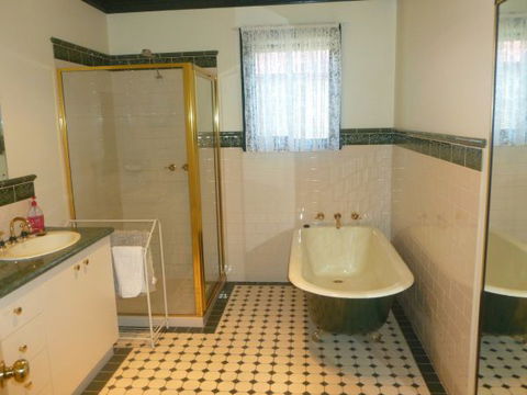 Country Cottages B&B - Dalby Accommodation 5