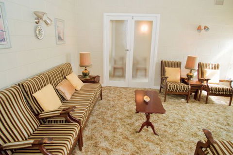 Coastal Cottage - Dalby Accommodation 1
