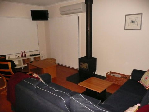 Manyana - Dalby Accommodation 1