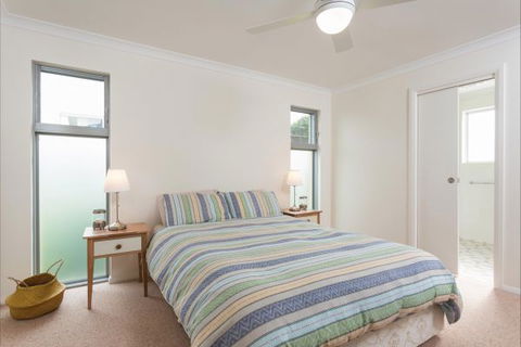 Coastal Cottage - Dalby Accommodation 76
