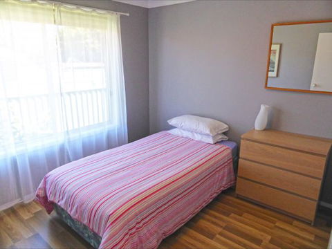 Palais D'Amor At Greenwell Point - Dalby Accommodation 127