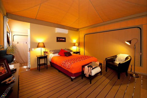 Squeakywindmill Boutique Tent B&B - Dalby Accommodation 2