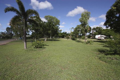 Bluewater Caravan Park - Dalby Accommodation 4