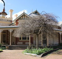 Cockburn House - Dalby Accommodation