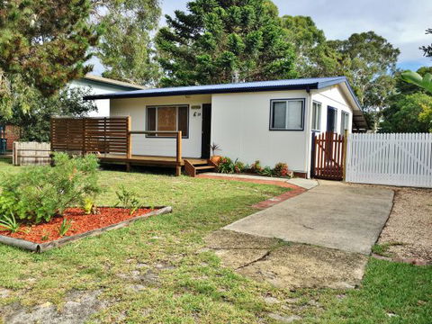 Summer Retreat - Dalby Accommodation 3