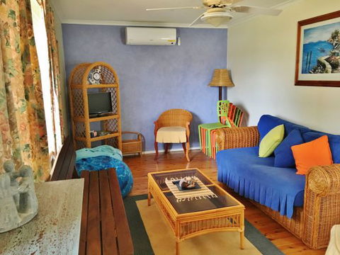 Summer Retreat - Dalby Accommodation 5