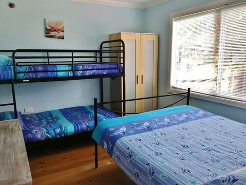 Summer Retreat - Dalby Accommodation 7