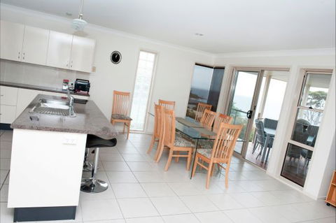 Seaglass - Dalby Accommodation 17