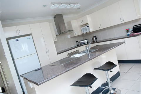 Seaglass - Dalby Accommodation 19
