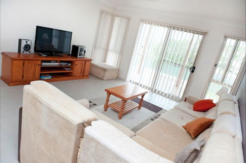 Seaglass - Dalby Accommodation 20