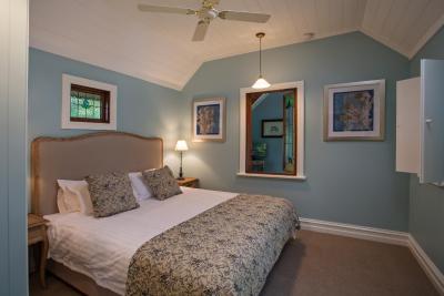 Oak Tree Lodge - Dalby Accommodation 11