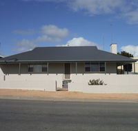 Jetty Views - Dalby Accommodation