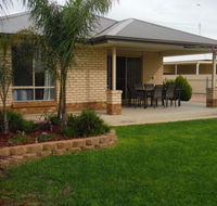 Sandy Shores - Dalby Accommodation