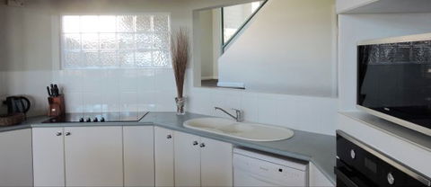 Seaglass - Dalby Accommodation 40