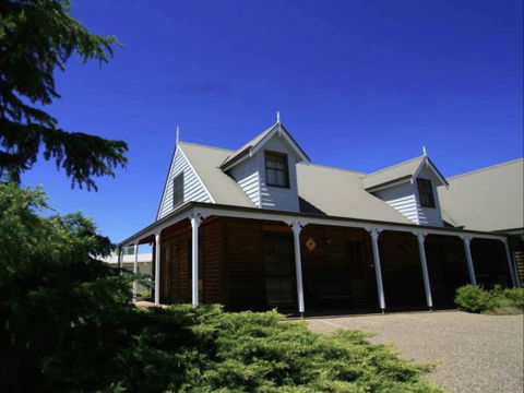 Edelweiss Hutte - Dalby Accommodation 6