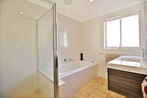 Escape At Culburra - Dalby Accommodation 8