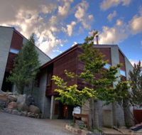 Edelweiss Hutte - Dalby Accommodation