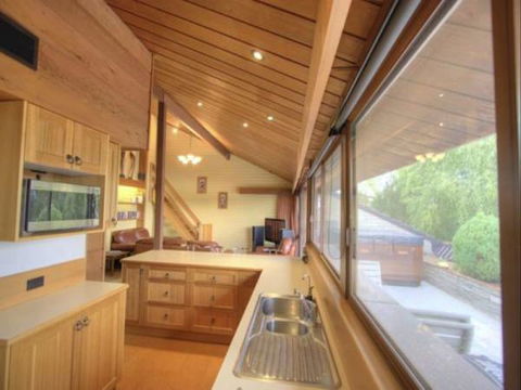 Edelweiss Hutte - Dalby Accommodation 1