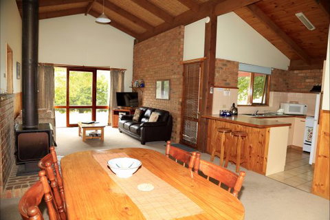 Jamieson Valley Retreat - Dalby Accommodation 4