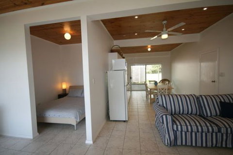 LJ Hooker Goolwa Holiday Rentals - 42 Underwood Avenue, Goolwa Beach - Dalby Accommodation 7