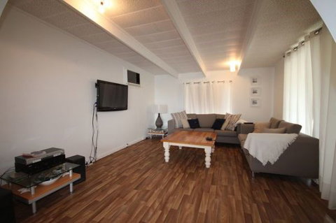 LJ Hooker Goolwa Holiday Rentals - 42 Underwood Avenue, Goolwa Beach - Dalby Accommodation 10